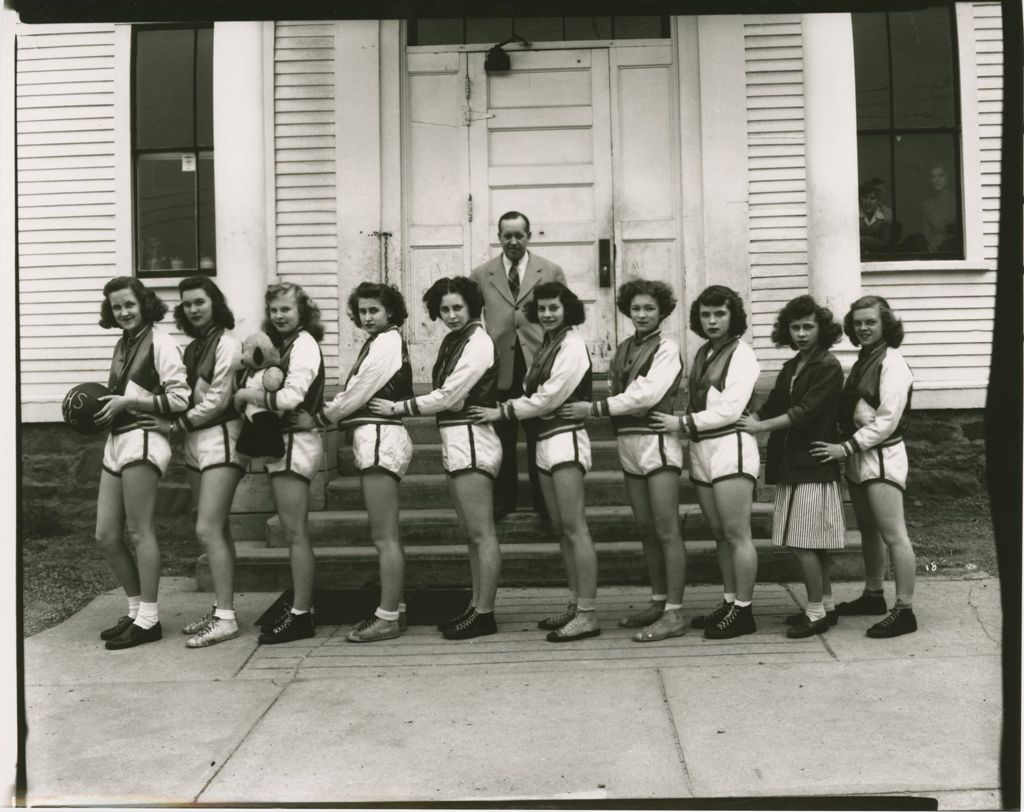 Miniature of Bristol School -Basketball