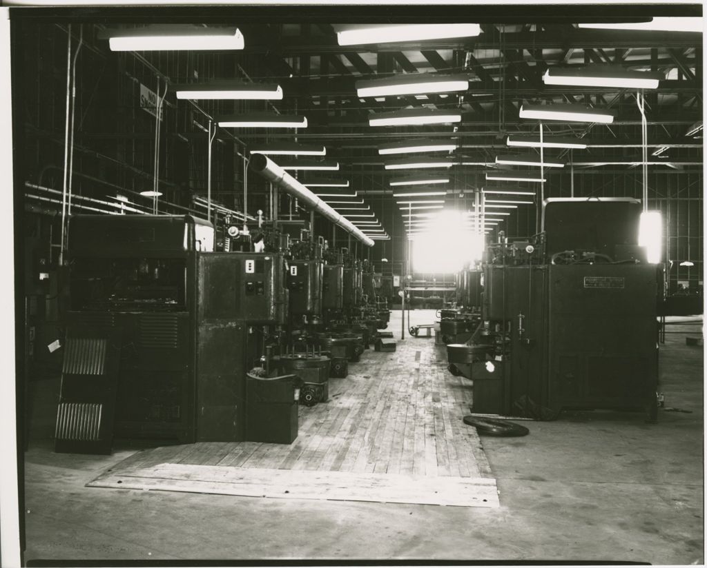 Miniature of Manufacturing and Tool, Corp. - Interior