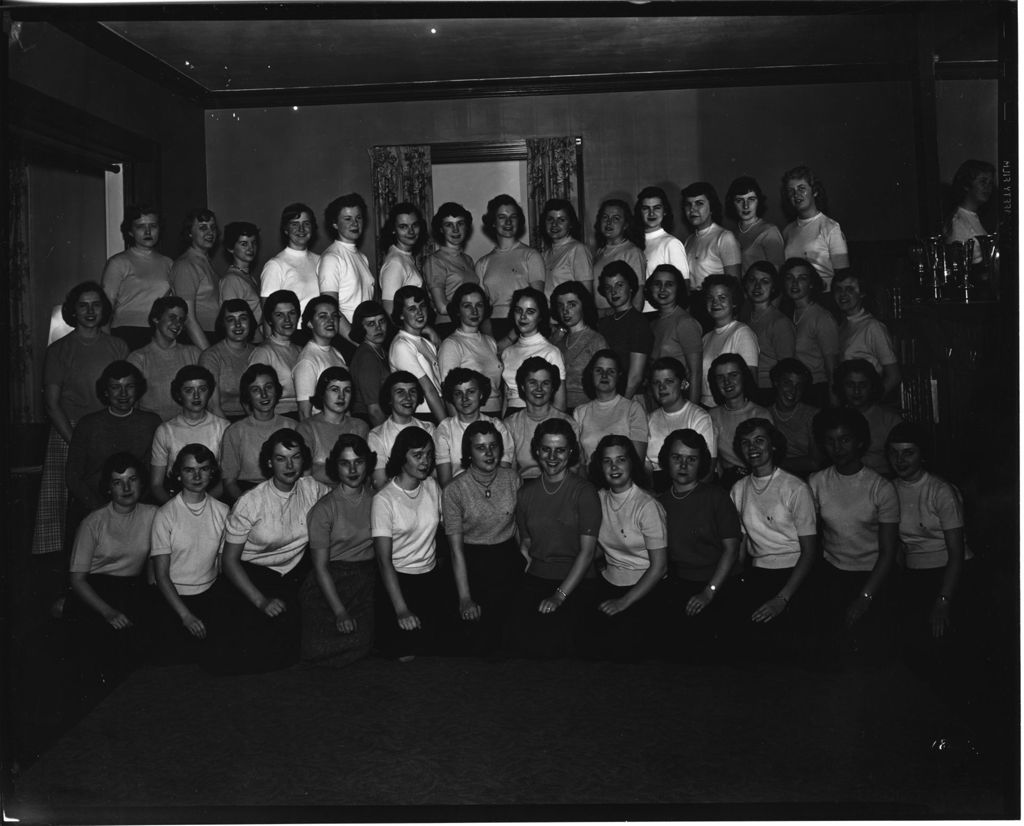 Miniature of UVM Sororities - Alpha Chi Omega