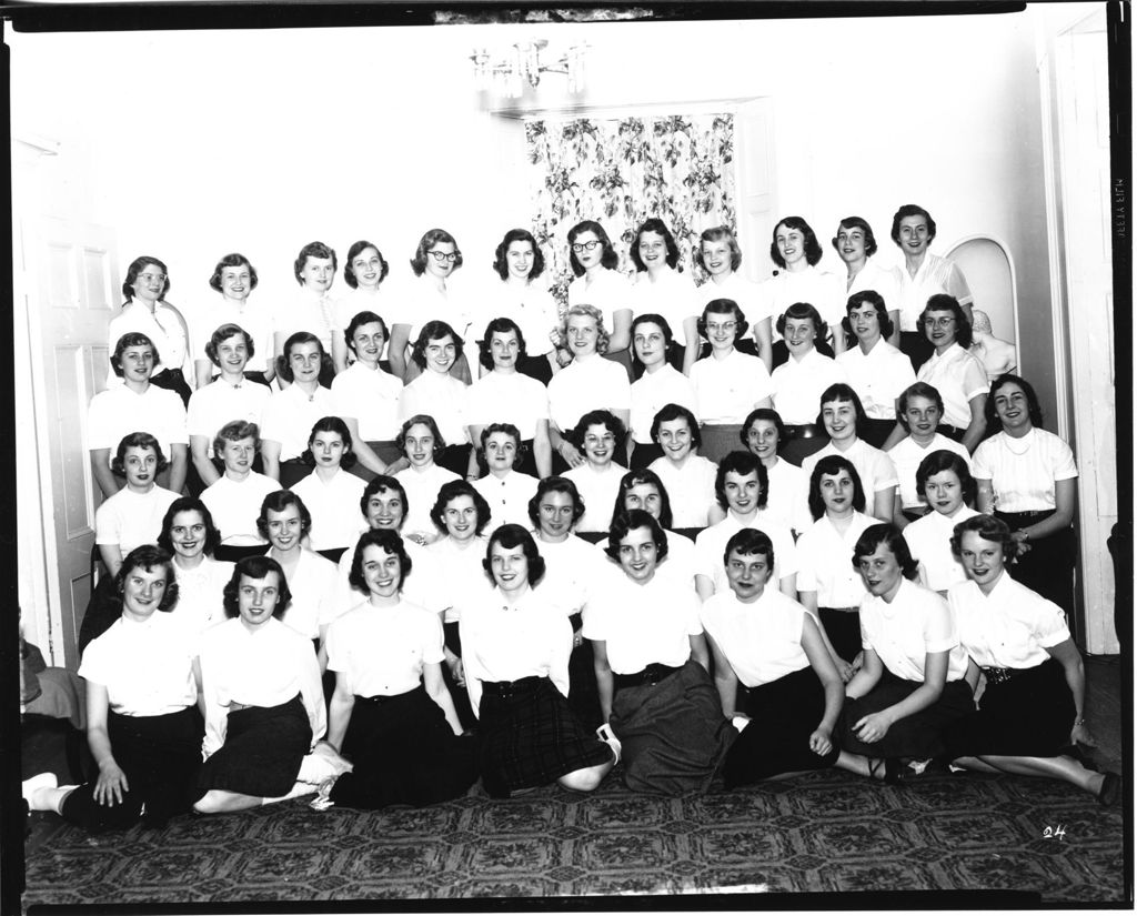 Miniature of UVM Sororities - Delta Delta Delta