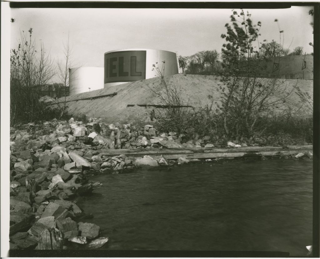 Miniature of Oil Tank Construction