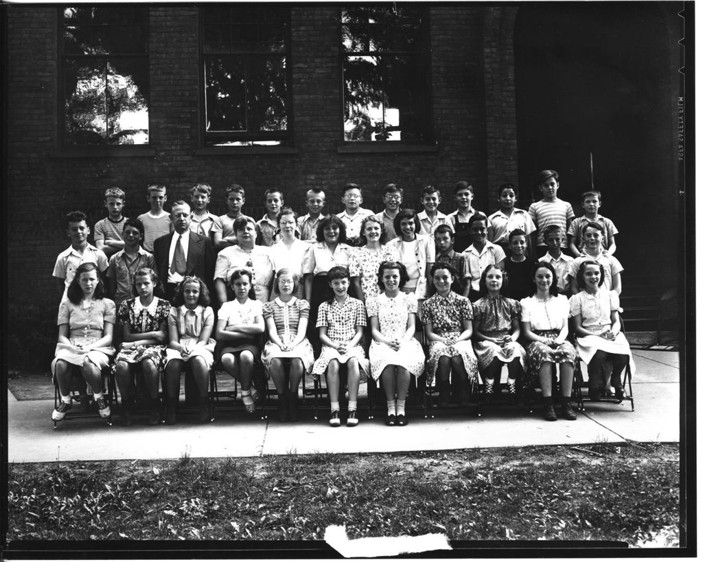 Miniature of School Groups - Unidentified