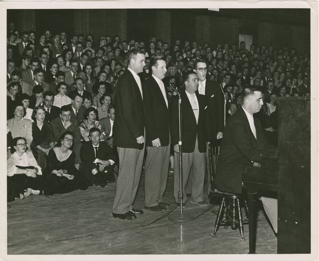 Miniature of Singers in front of Kake Walk Audience