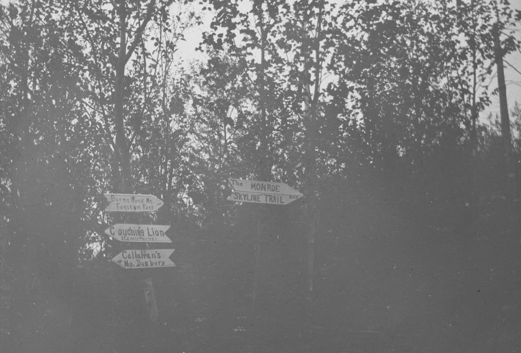 Miniature of Signs at the north end of the Monroe Skyline Trail