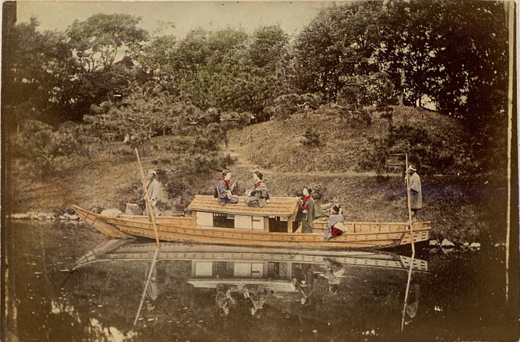 Miniature of A riverboat with passengers and workers